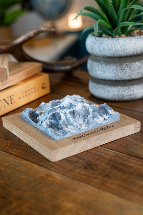 Mount Everest makieta malowany szczyty górskie prezent dla miłośników gór