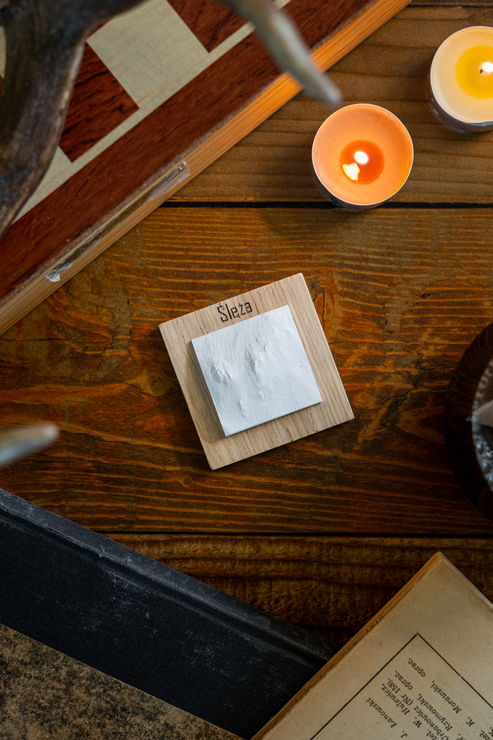 Ślęża magnes 2 Ślęża magnes klasyczna szczyty górskie prezent dla miłośników gór