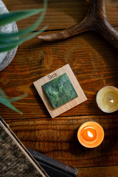 Ślęża magnes malowany szczyty górskie prezent dla miłośników gór