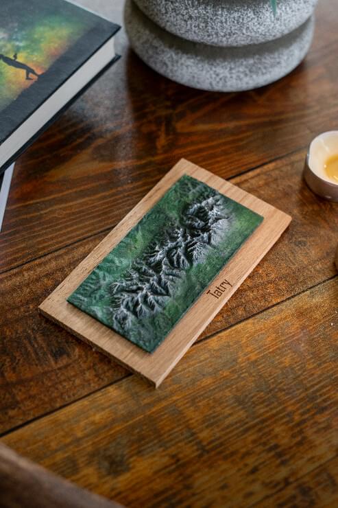 Górski model 3D z topografią. Mapa Tatr. Akcesoria górskie.